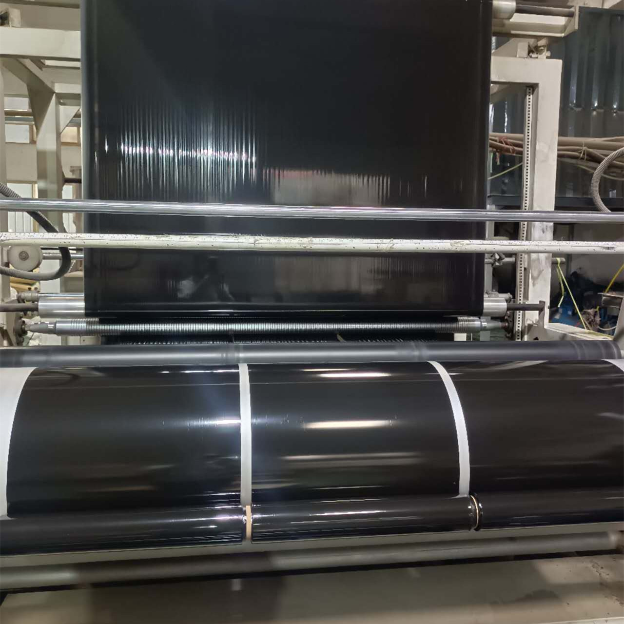 500MM BLACK COLOR STRETCH WRAPPING FILM FOR PALLETS